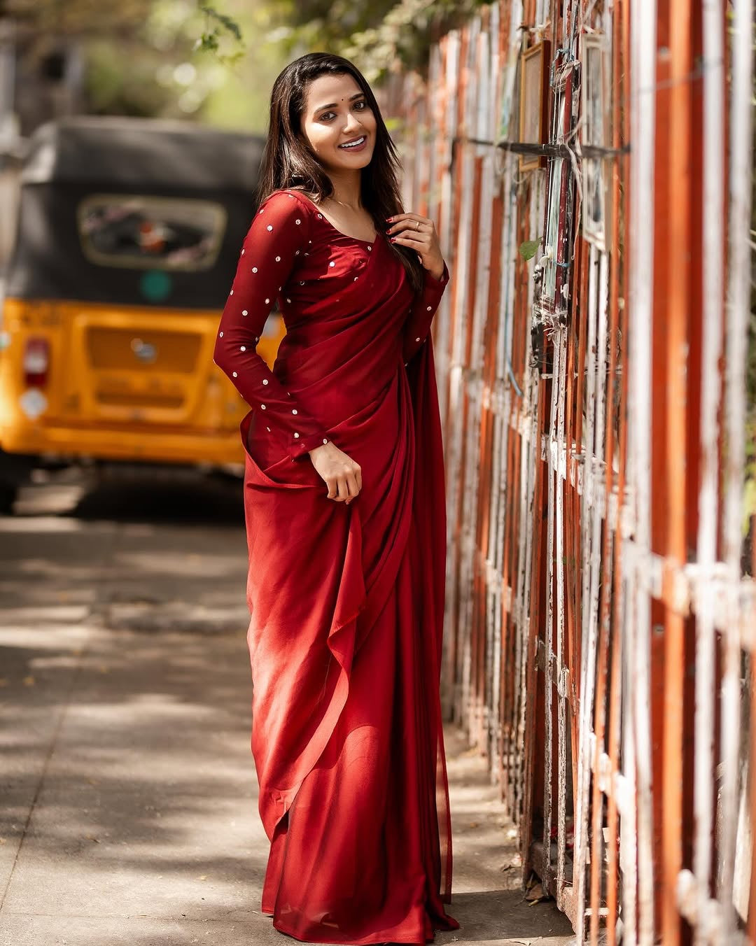 Shine Georgette saree with stitched blouse-Maroon