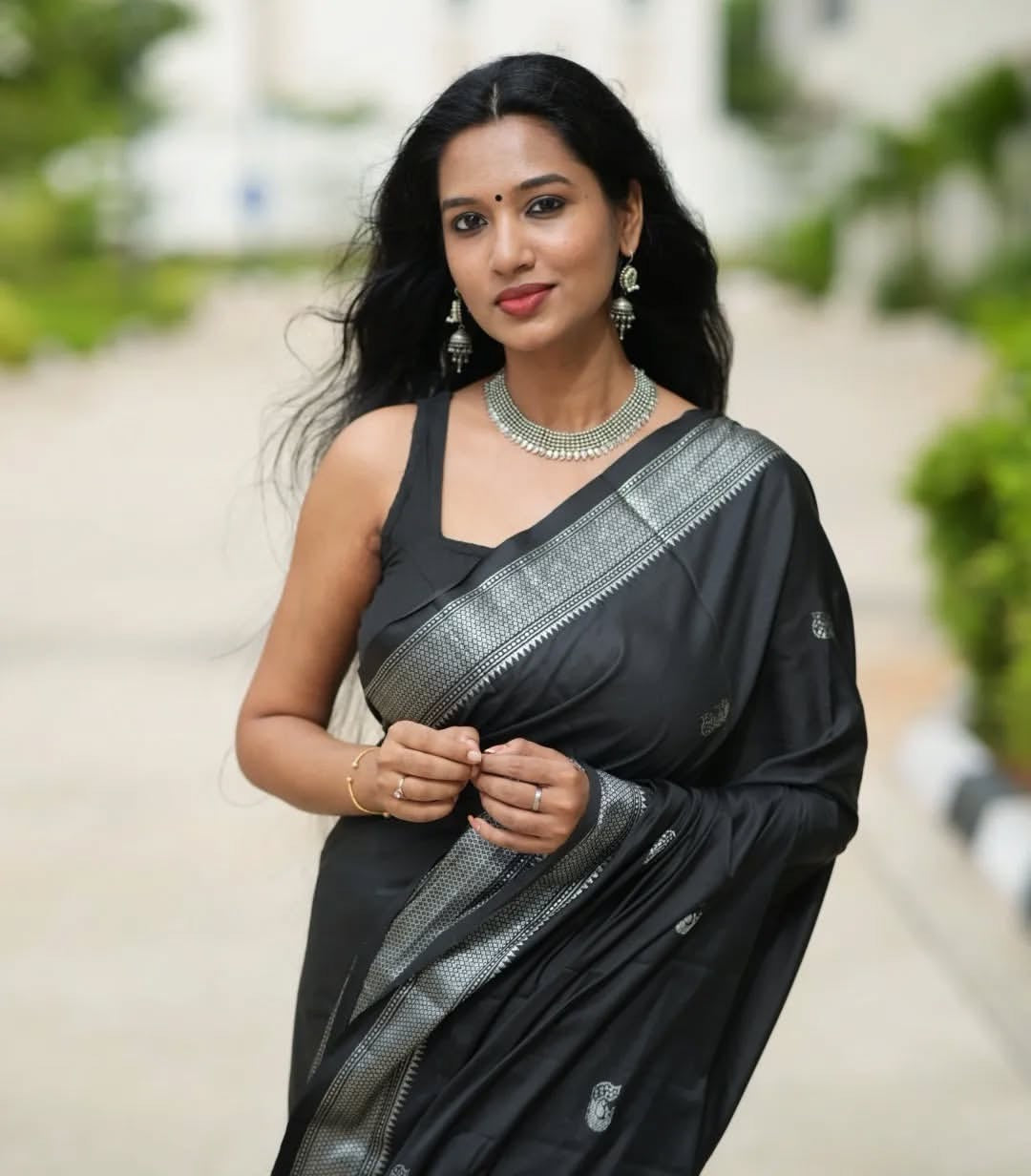 Silk saree-Black Silver zari