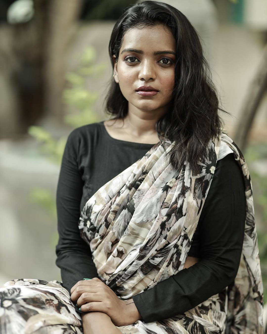 Printed Chiffon saree- Black classy Floral