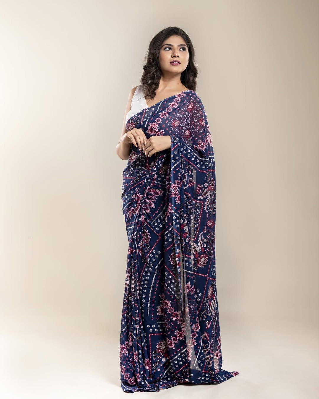 Printed Georgette sarees(nevy floral)