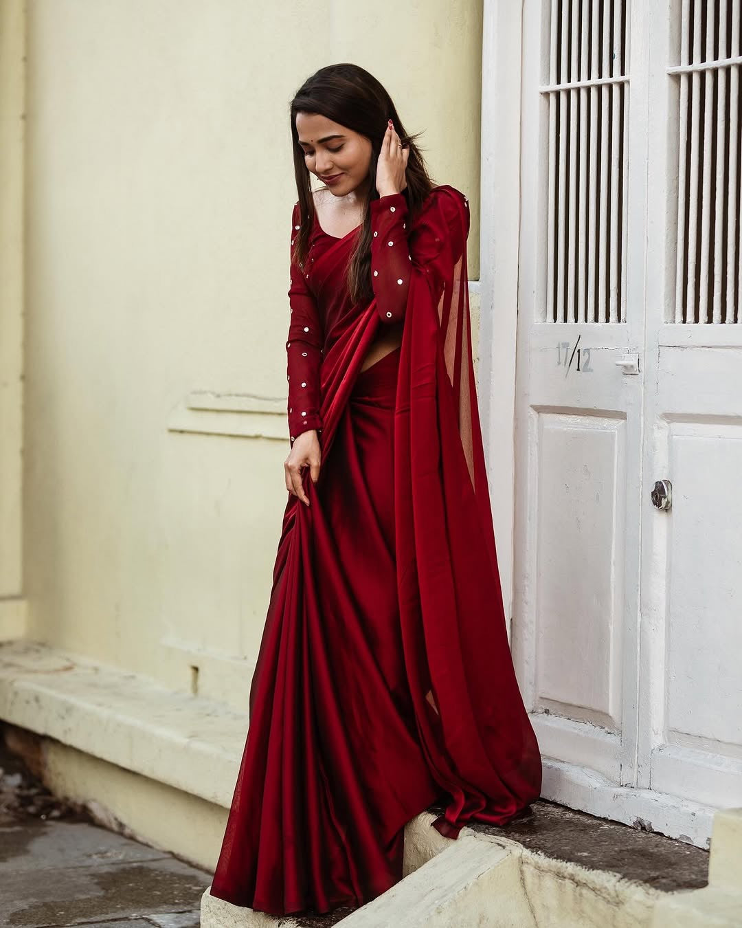 Shine Georgette saree with stitched blouse-Maroon